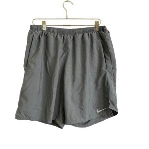 Nike Dri-FIT Challenger Shorts Mens XL 5" Brief-Lined Versatile Smoke Grey